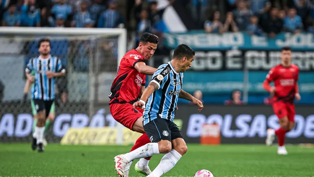 Grêmio leva virada do Athletico na Arena e pode perder posição na tabela do campeonato