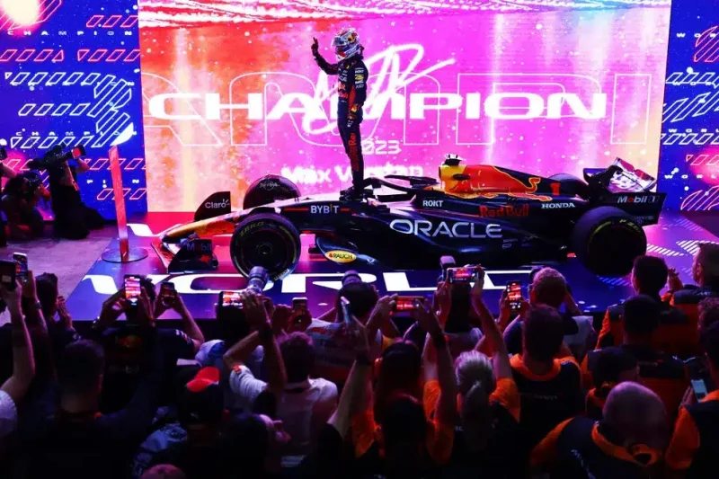 Verstappen é tricampeão Mundial de Fórmula 1