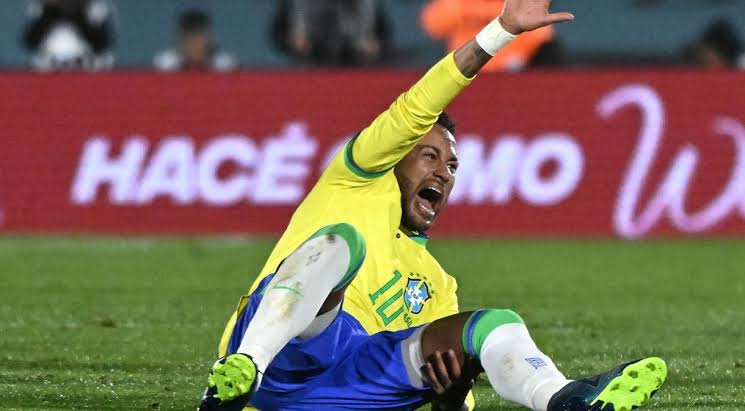 Al-Hilal pode receber indenização da Fifa por lesão de Neymar