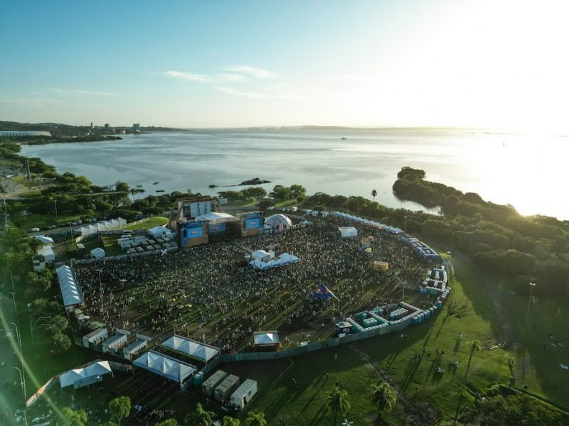 Festival Turá reúne 20 mil pessoas em Porto Alegre e marca a reabertura do Anfiteatro Pôr do Sol