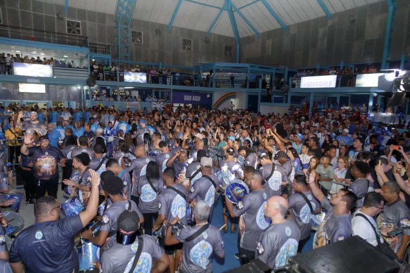 Unidos de Vila Isabel e Secretaria Municipal de Educação do Rio promovem feira literária para abrir os festejos do Dia Nacional do Samba
