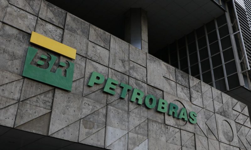 Edital Petrobras: há milhares de vagas com remuneração a partir de R$5,8mil