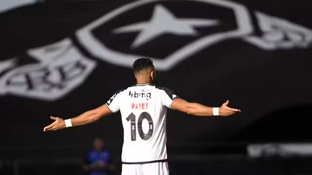 Vasco goleia o Botafogo no Engenhão pelo Carioca