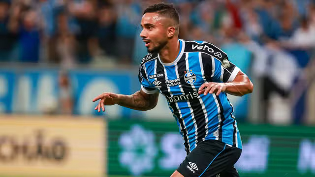Grêmio vence o Juventude e assume a liderança do Gauchão