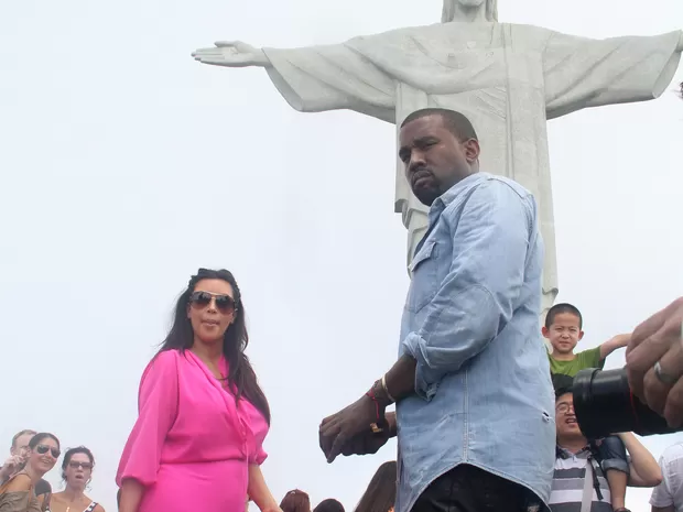 Kanye West quer shows no Corcovado e Muralha da China