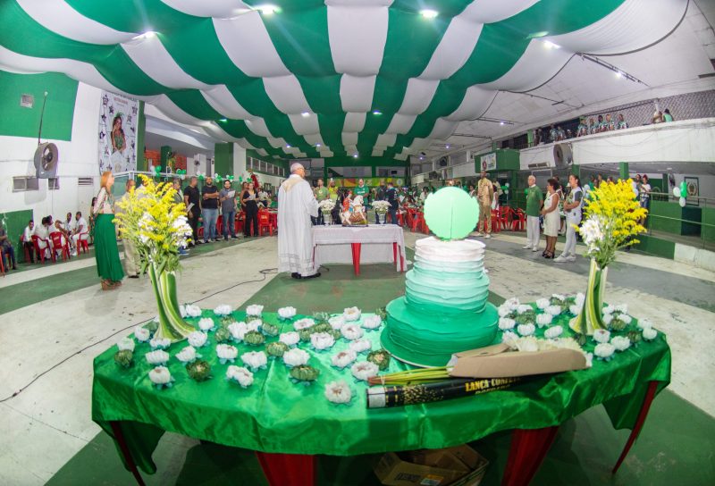 Império Serrano celebra 77 anos com missa e festa no sábado (23)
