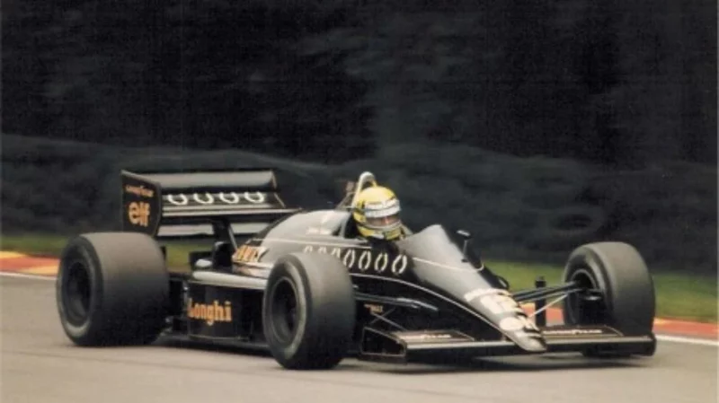 Empresa lança relógio com partes de carro lendário de Ayrton Senna