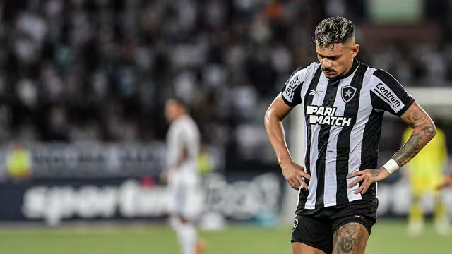 Botafogo perde para o Junior Barranquilla na estreia da fase de grupos da Libertadores