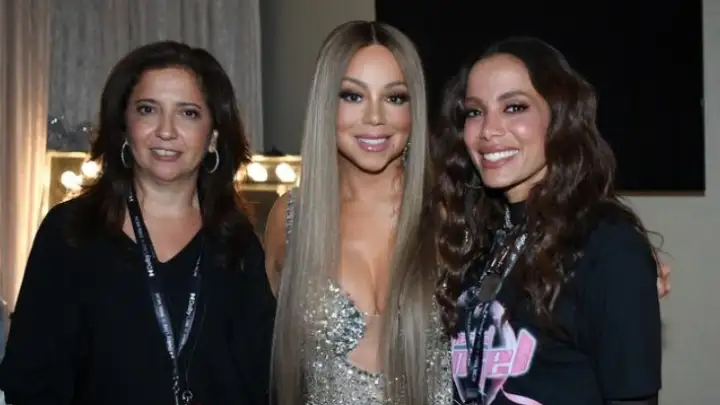 Mariah Carey recebe Anitta e sua tia no camarim de seu show em Las Vegas