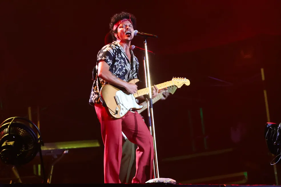 Bruno Mars promete festa de aniversário brasileira em shows no mês de outubro