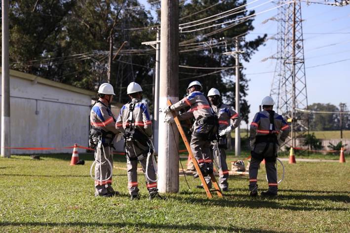 Enel Distribuição São Paulo abre inscrições para Programa Intensivo de Capacitação de Eletricistas