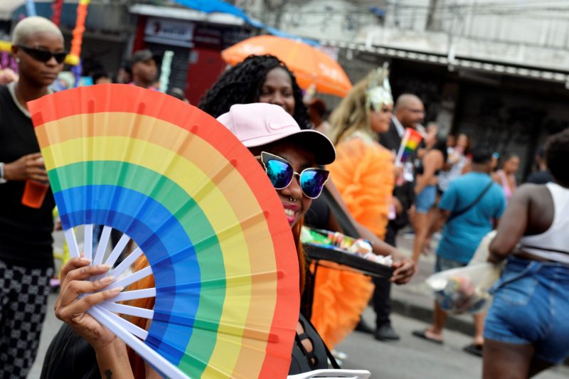 Carla Cristina Cardoso e Rodrigo Fagundes serão rainha e rei na Parada LGBTI+ de Madureira