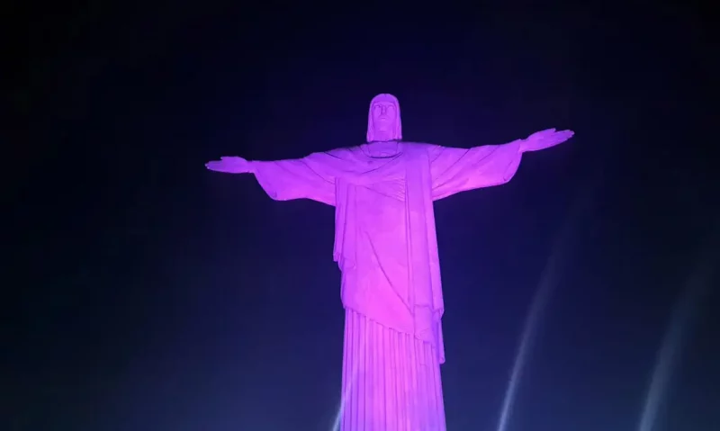 Iluminação do Cristo Redentor em dezembro reforça compromisso com a eliminação do câncer de colo do útero no Brasil