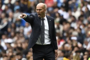 Zidane aceita assumir a Seleção França