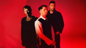 Muse anuncia disco inspirado em mistério espacial e lança single fora do planeta Terra