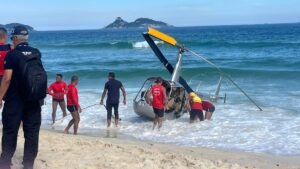 “Praia estava cheia”, diz bombeiro sobre pouso forçado na Barra da Tijuca