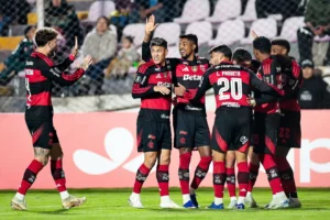Flamengo vence o Cusco na estreia da Libertadores