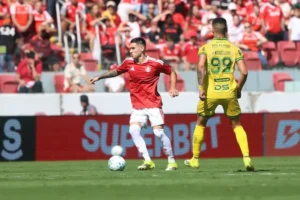 Inter perde para o Mirassol e sai vaiado do Beira-Rio