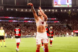 Flamengo vence o Bahia e já é vice-líder do Brasileirão