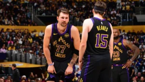 Lakers seguem desfalcados de Luka Dončić e Austin Reaves para o início dos playoffs