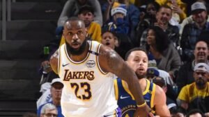 Lakers vence o Warriors, mas série de lesões preocupam