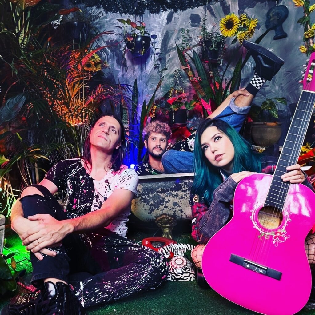Drenna se apresenta no Teatro do SESC de Barra Mansa – RJ dia 08/05/2026