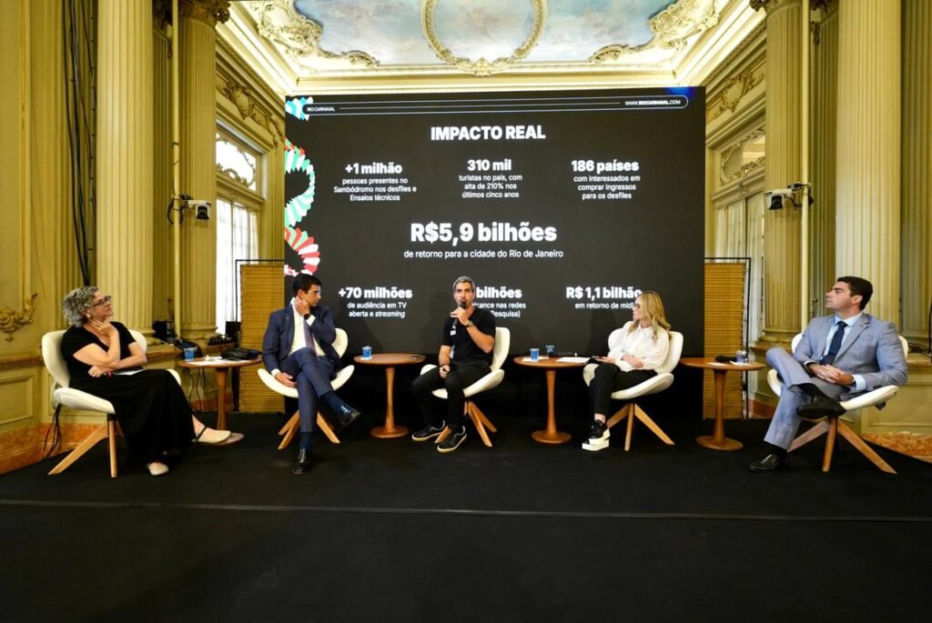 Gabriel David defende melhorias na Sapucaí em revitalização na Praça Onze