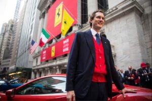 Presidente da Ferrari desponta como interessado em compra de SAF do Botafogo