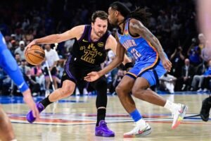 Thunder bate o Lakers por 139 a 96