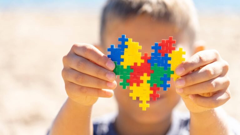 O papel da escola na identificação, inclusão e acolhimento de alunos com autismo