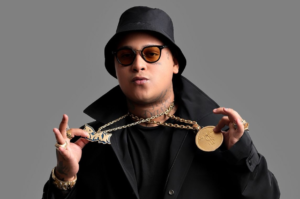 8 das 10 músicas mais ouvidas no Brasil hoje têm artistas de produtoras alvos da PF