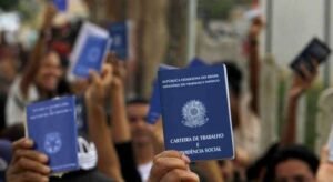 Patamar histórico de 103 milhões de ‘pessoas ocupadas’ no Brasil enfrenta barreiras de melhorias no mercado de trabalho