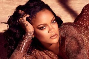 Rihanna é a primeira mulher a superar 200 milhões em certificações de singles da RIAA