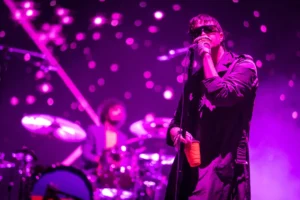 The Strokes movimentam a rede com a possibilidade do lançamento de novos singles
