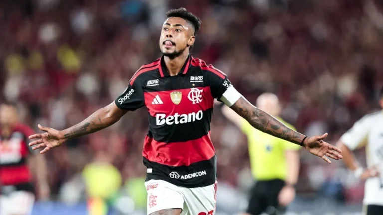Flamengo vence o Cusco e avança invicto na Libertadores