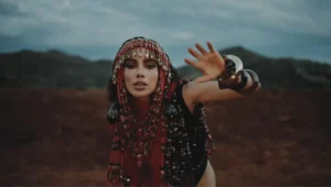 Diego de Oxóssi, o “Joalheiro dos Orixás”, assina peças usadas por Anitta em novo EP
