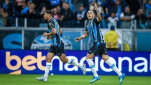 Grêmio vence o Santos em jogaço de 5 gols