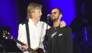 Paul McCartney anuncia novo single em parceria com Ringo Starr