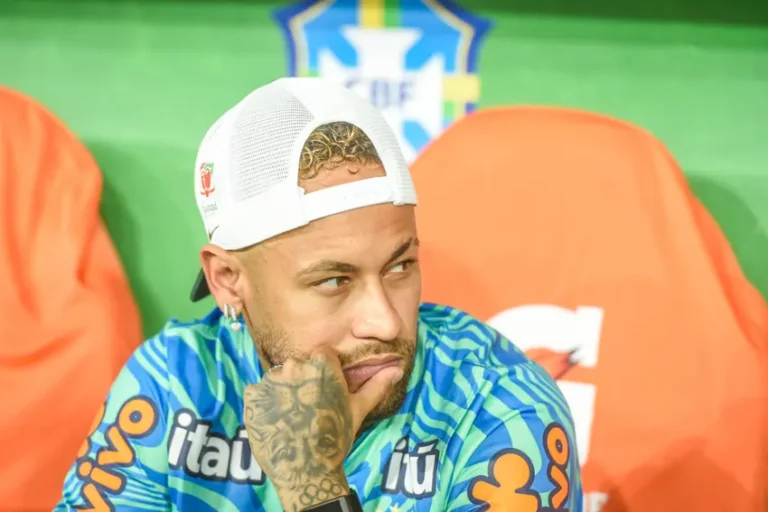 Neymar não viaja e ficará em tratamento durante amistoso contra o Egito