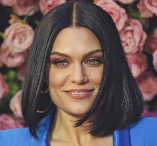 Jessie J revela separação ‘triste’ de Chanan Safir Colman