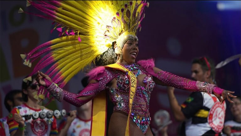 Elaine Caetano conquista mais um título no carnaval europeu