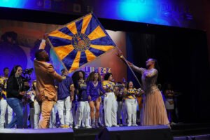 Tuiuti lança samba-enredo em festa na Cidade do Samba