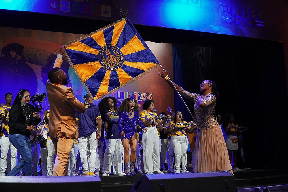 Tuiuti lança samba-enredo em festa na Cidade do Samba